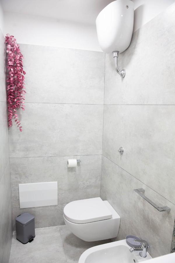 Plebiscito House - Casa Vacanze Napoli Exterior photo
